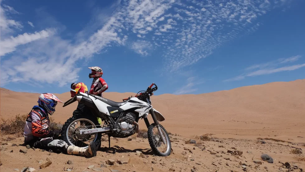 Desierto de Atacama en moto con Enduro Austral
