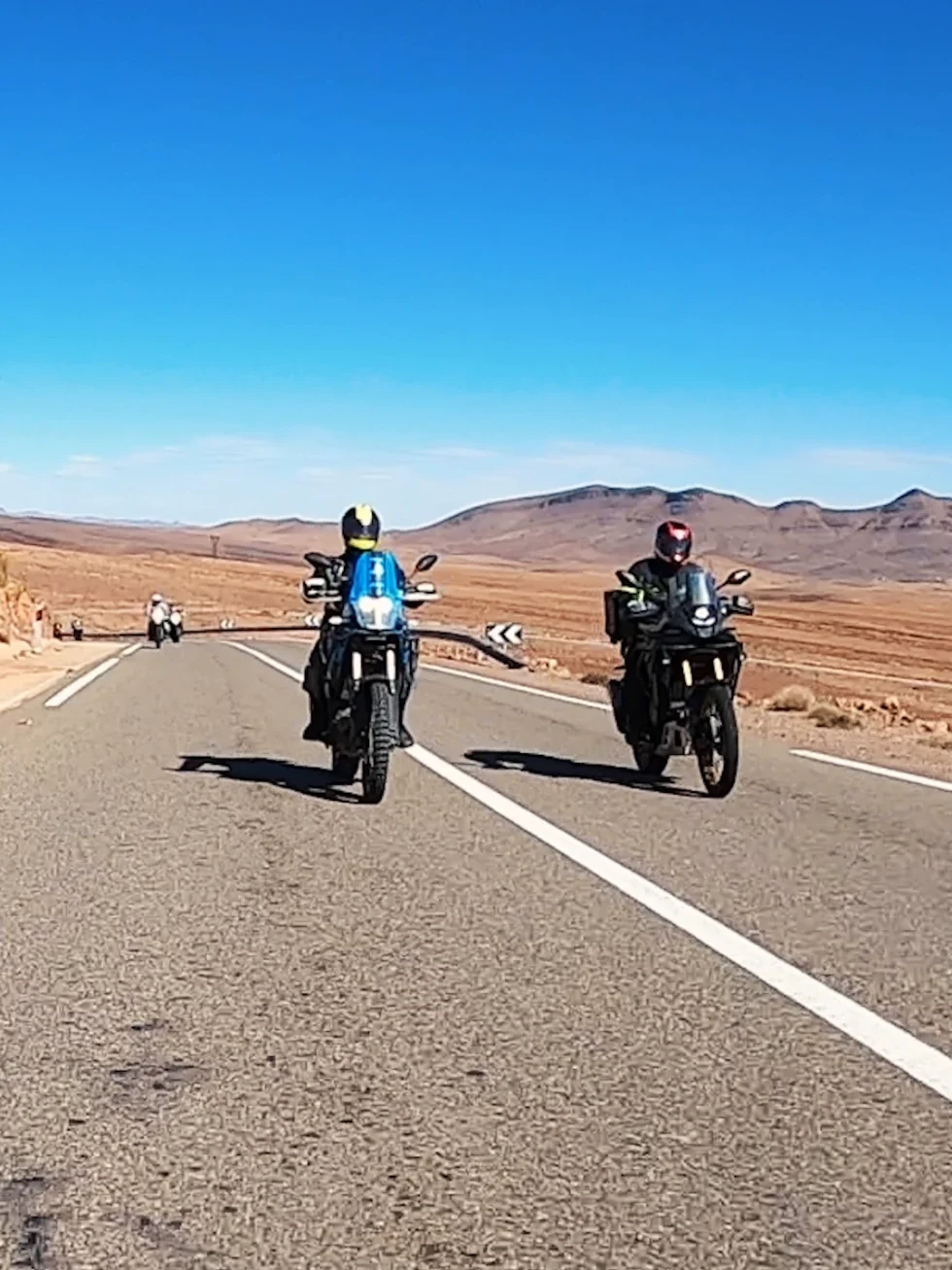 Ruta en moto por Marruecos: Draa y Chegaga en grupo para todos los niveles