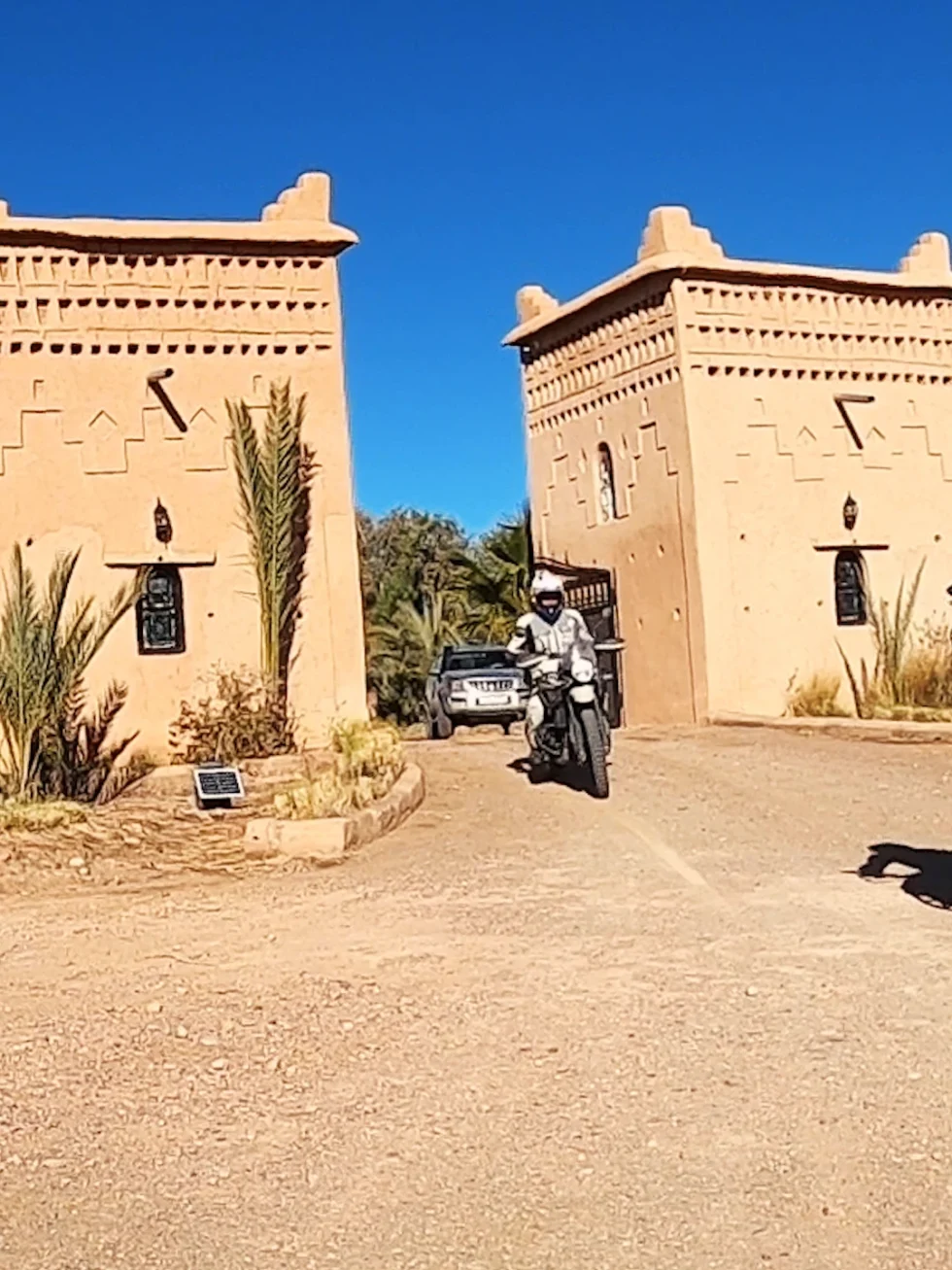 Ruta en moto por Marruecos: Draa y Chegaga en grupo para todos los niveles