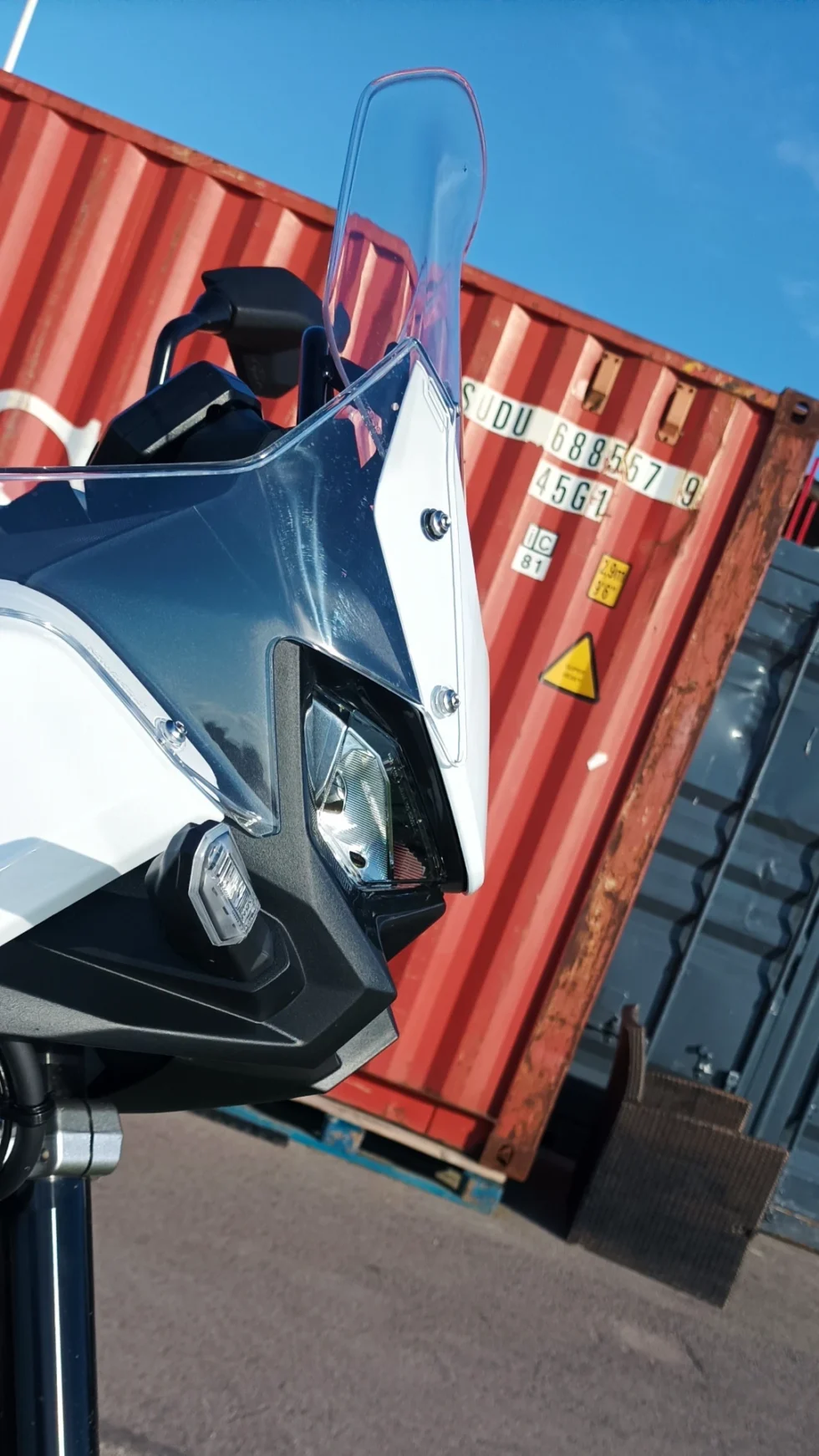 Prueba Kawasaki KLE 500: Para viajes y aventuras, no circo.