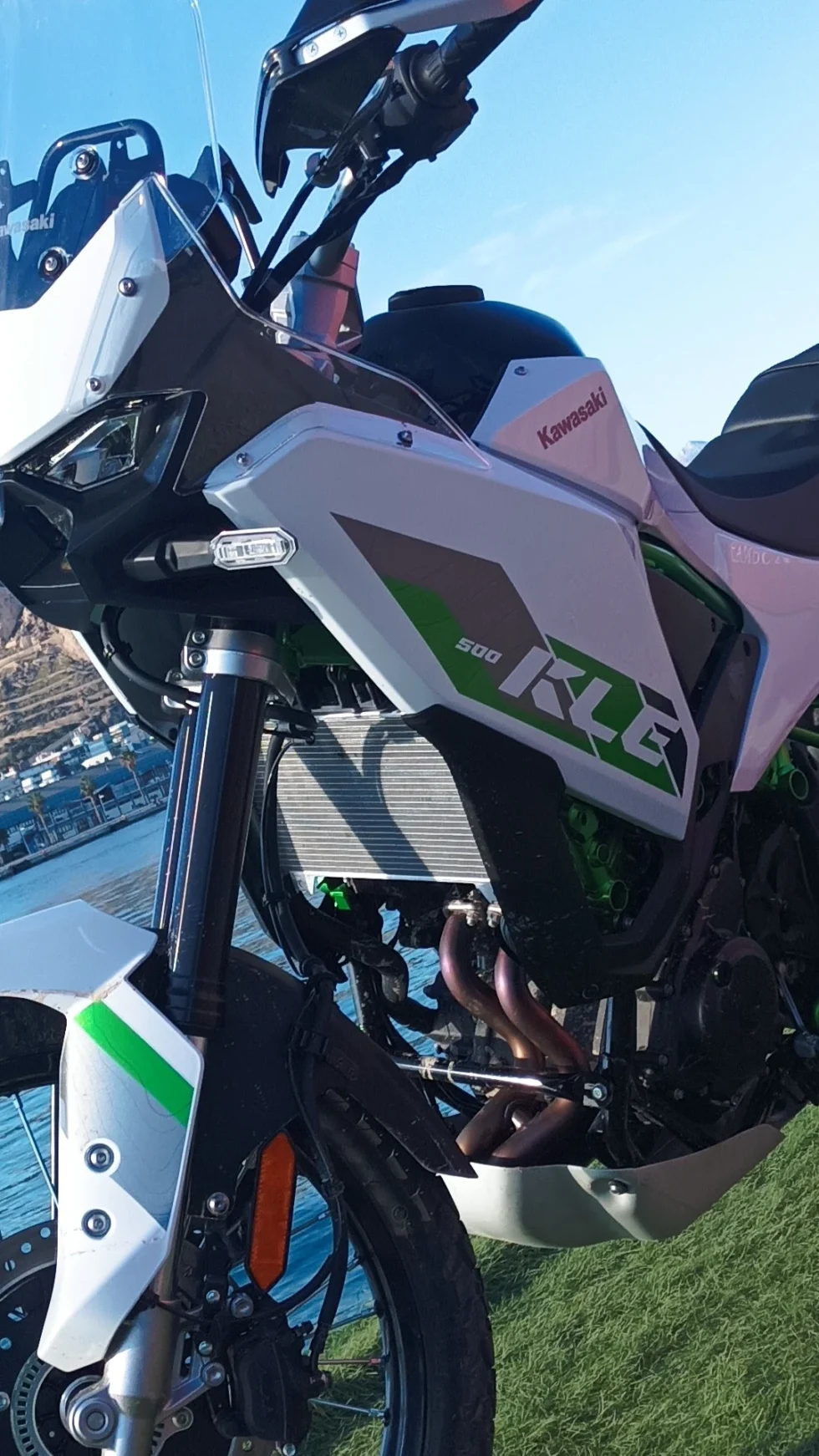 Prueba Kawasaki KLE 500: Para viajes y aventuras, no circo.