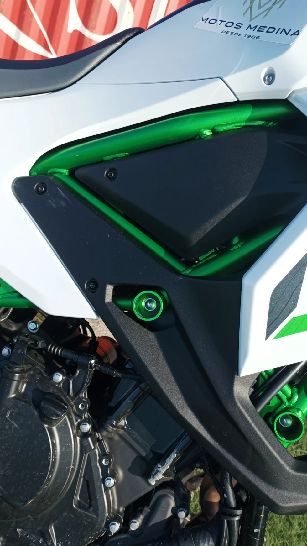 Prueba Kawasaki KLE 500: Para viajes y aventuras, no circo.