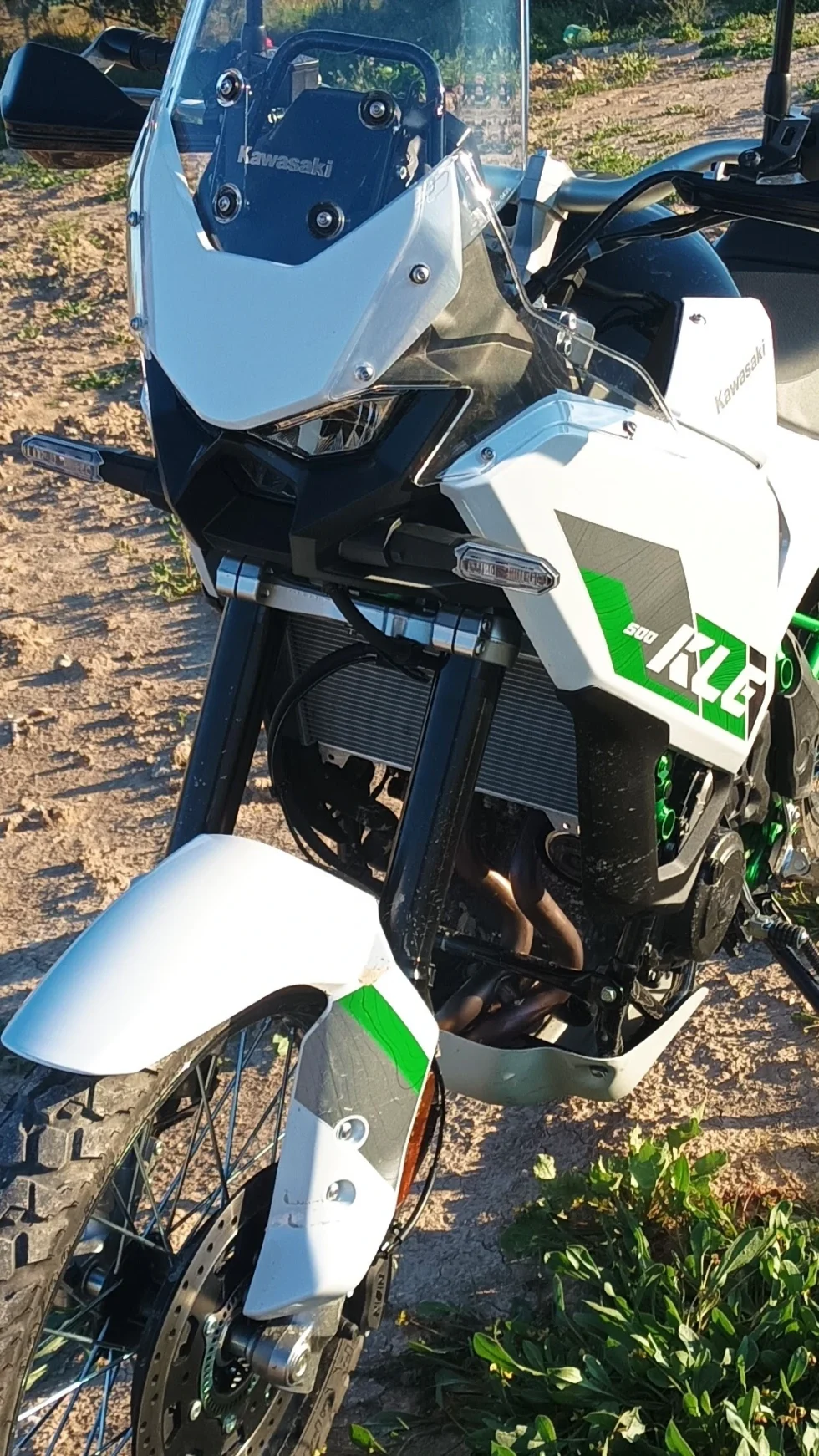 Prueba Kawasaki KLE 500: Para viajes y aventuras, no circo.