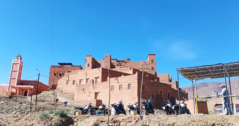 Ruta en moto por Marruecos: Draa y Chegaga en grupo para todos los niveles