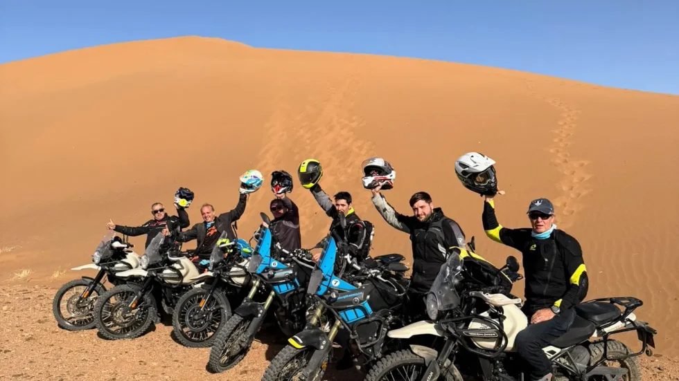 Ruta en moto por Marruecos: Draa y Chegaga en grupo para todos los niveles